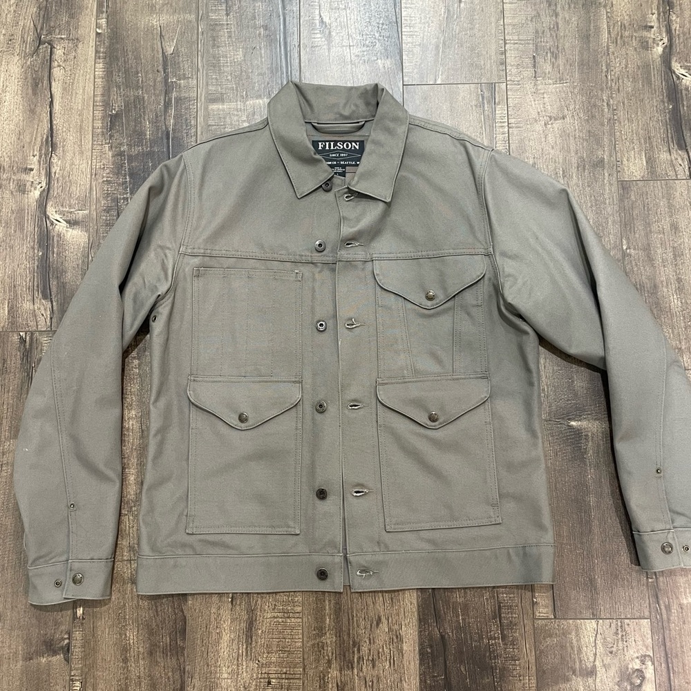 Filson Dry Tin Short Cruiser